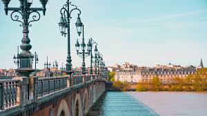 Bordeaux walking tours